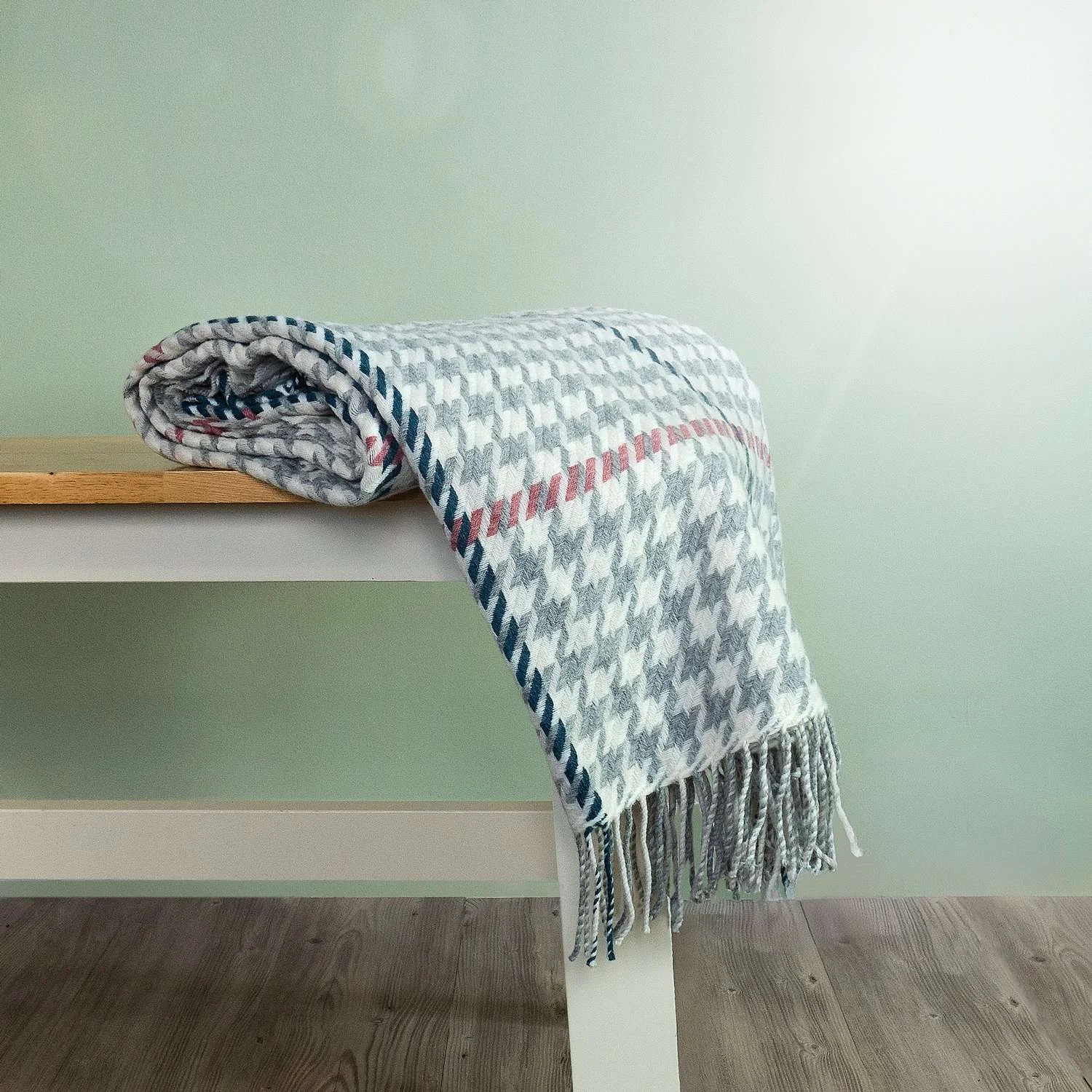 Carroglen Wool Throw - Silver