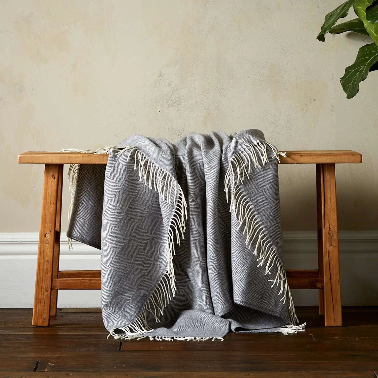 ONLYW LTD Diamond Twill Throw - Grey